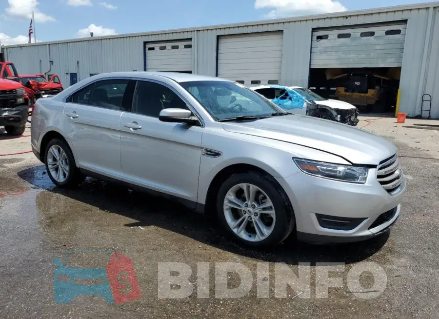 1FAHP2E85JG124787 Photo# 4