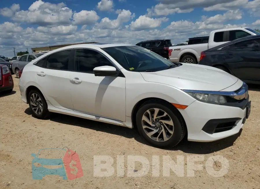 19XFC2F71GE098264 Photo# 4
