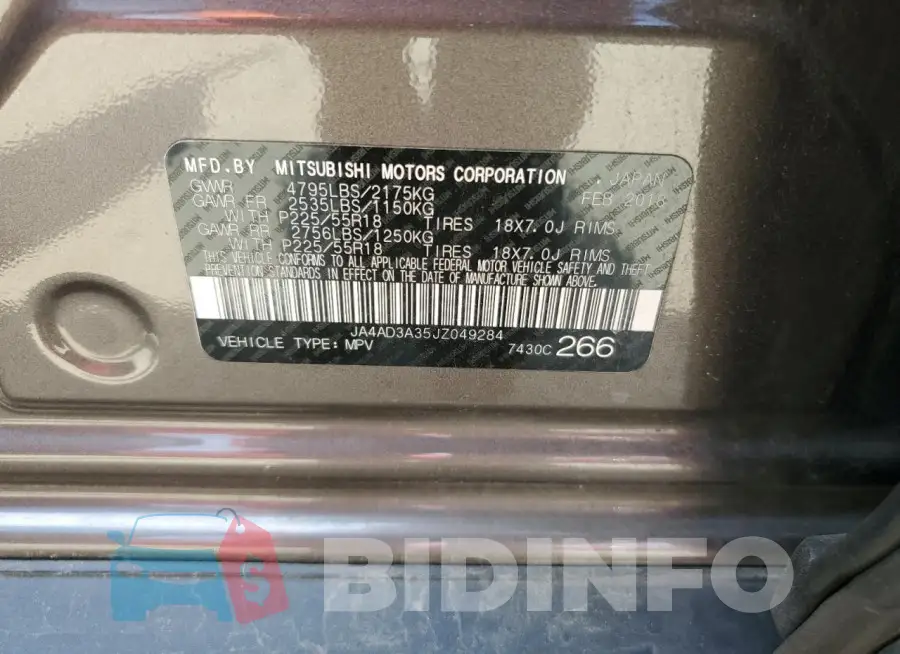 JA4AD3A35JZ049284 Photo# 13