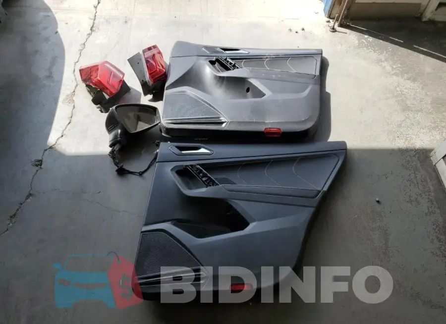 3VV2B7AX7NM040413 Photo# 13