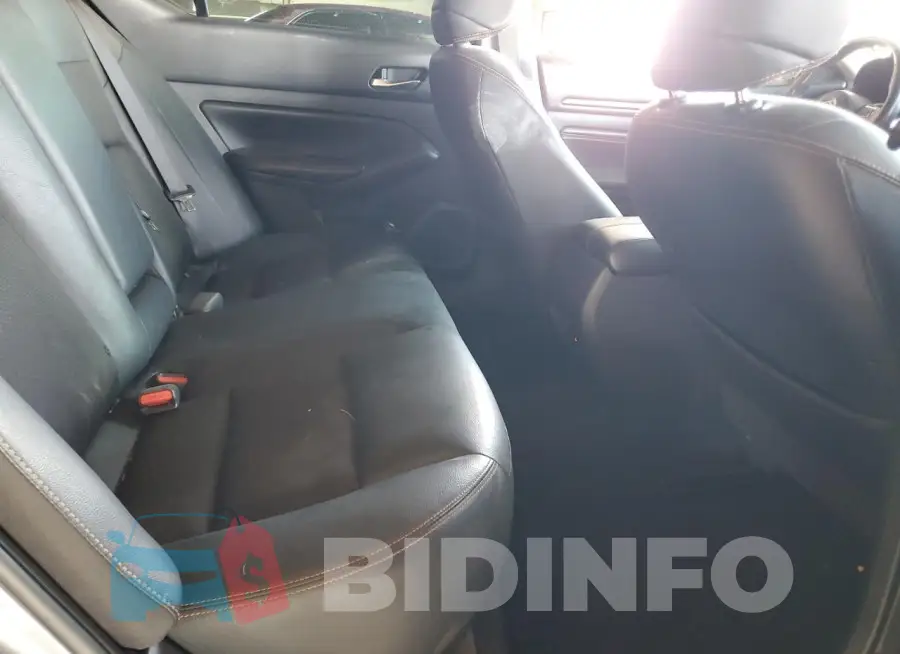 1N4BL4CV3KC258308 Photo# 10