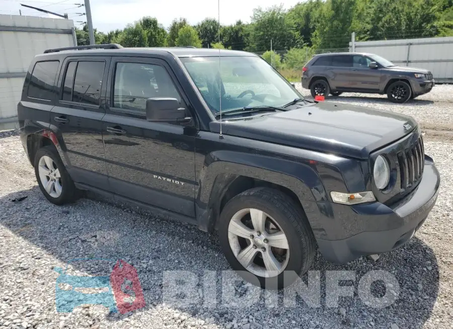 1C4NJPFA0GD647836 Photo# 4