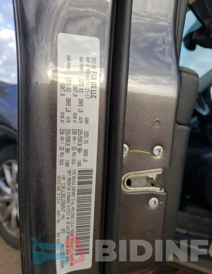 1C4PJLDB2JD580547 Photo# 13