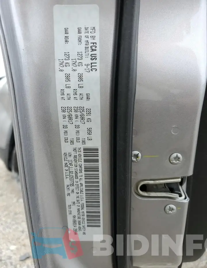 1C4PJLLB2JD537795 Photo# 12