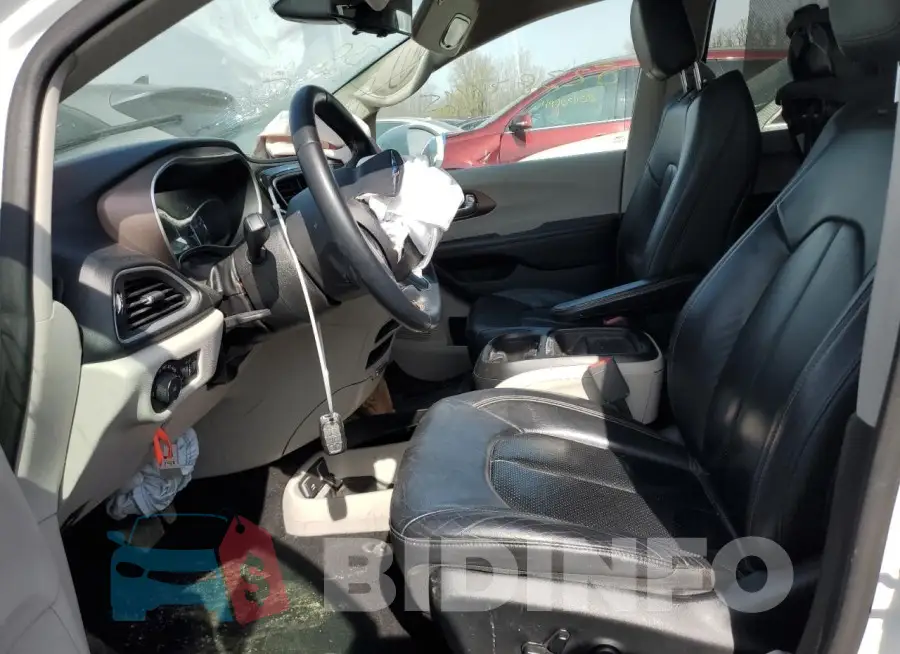 2C4RC1BGXJR210773 Photo# 7