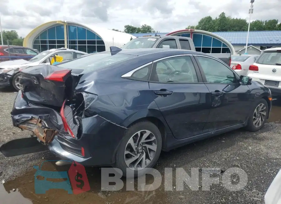19XFC2F7XHE017814 Photo# 3