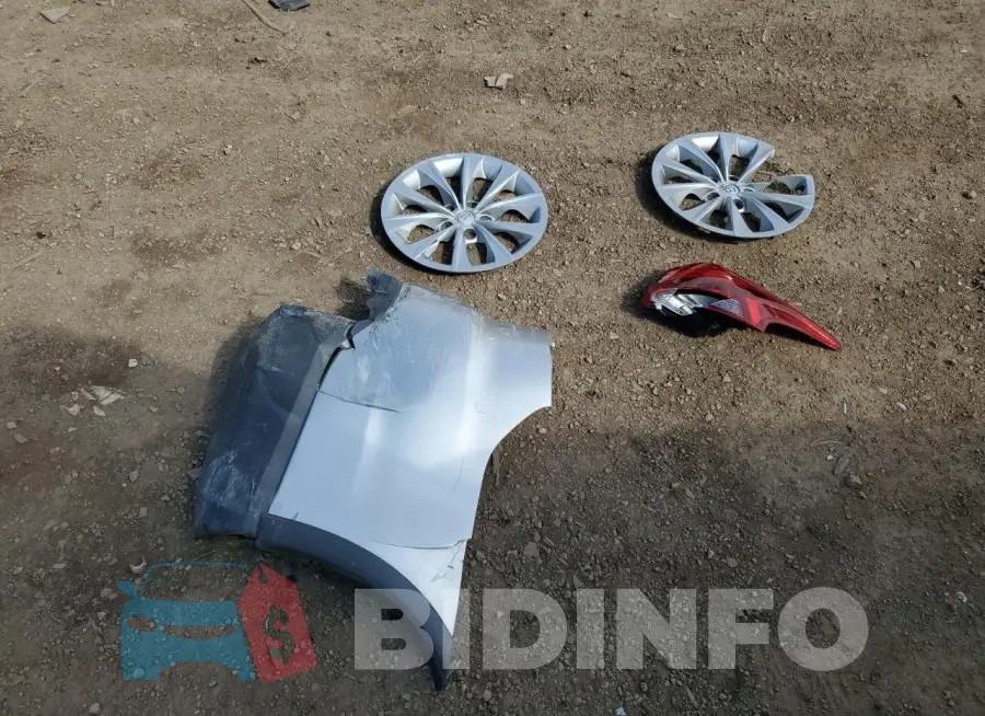 JA4AD3A39KZ028049 Photo# 13
