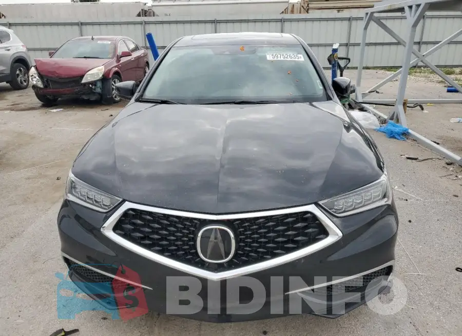 19UUB1F31KA009727 Photo# 5