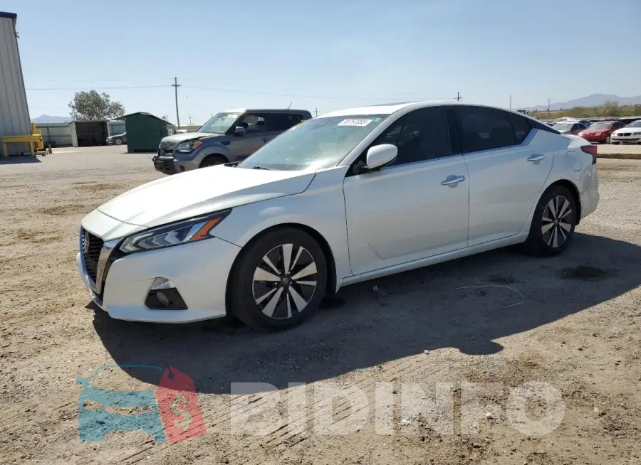 1N4BL4DV9LN319374 Photo# 1