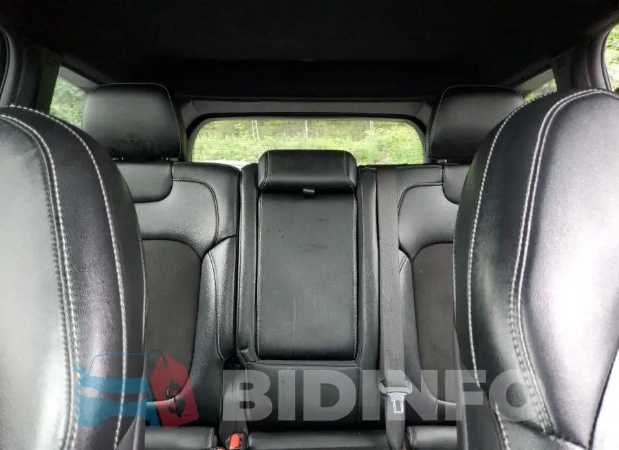 1C4RJHAG8PC515657 Photo# 10