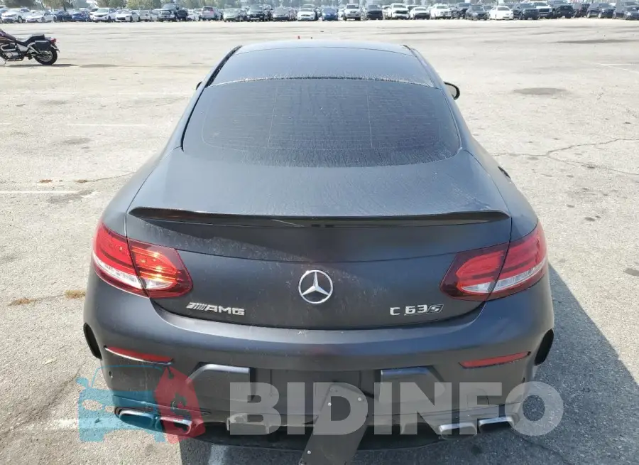 WDDWJ8HB4KF879133 Photo# 6