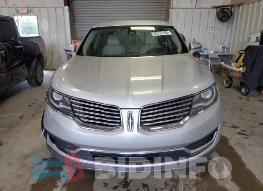 2LMTJ6KRXGBL41875 Photo# 5