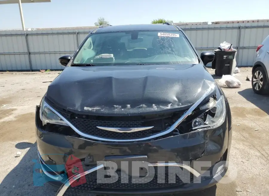 2C4RC1EG1HR810930 Photo# 5