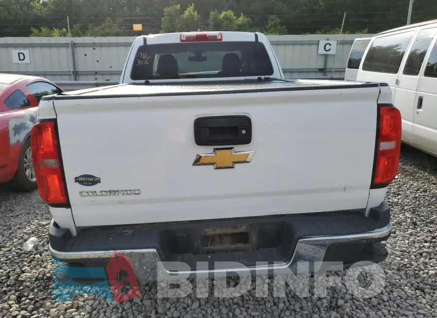 1GCHSBEA8H1163074 Photo# 6