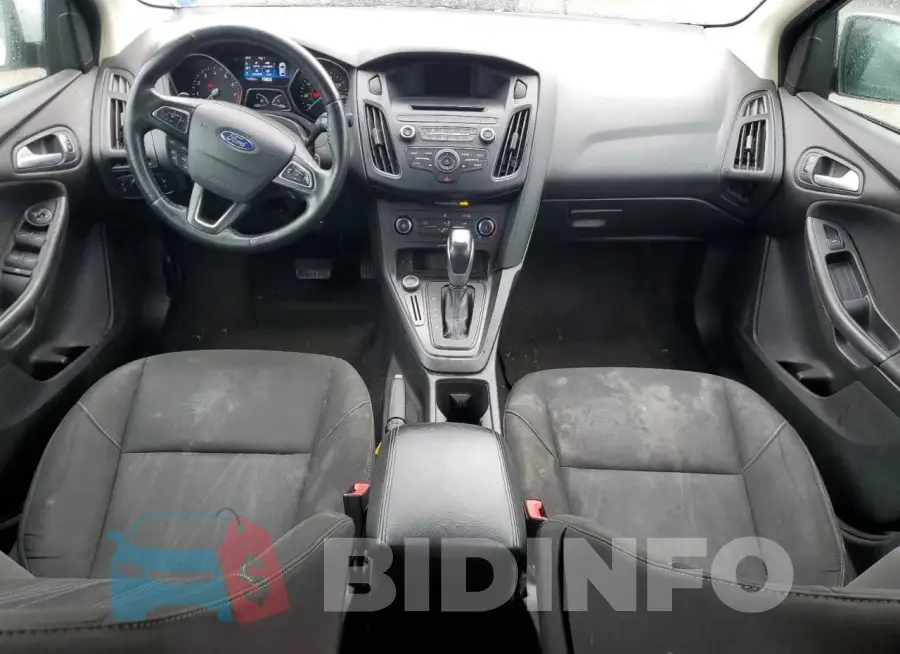 1FADP3F22GL221122 Photo# 8