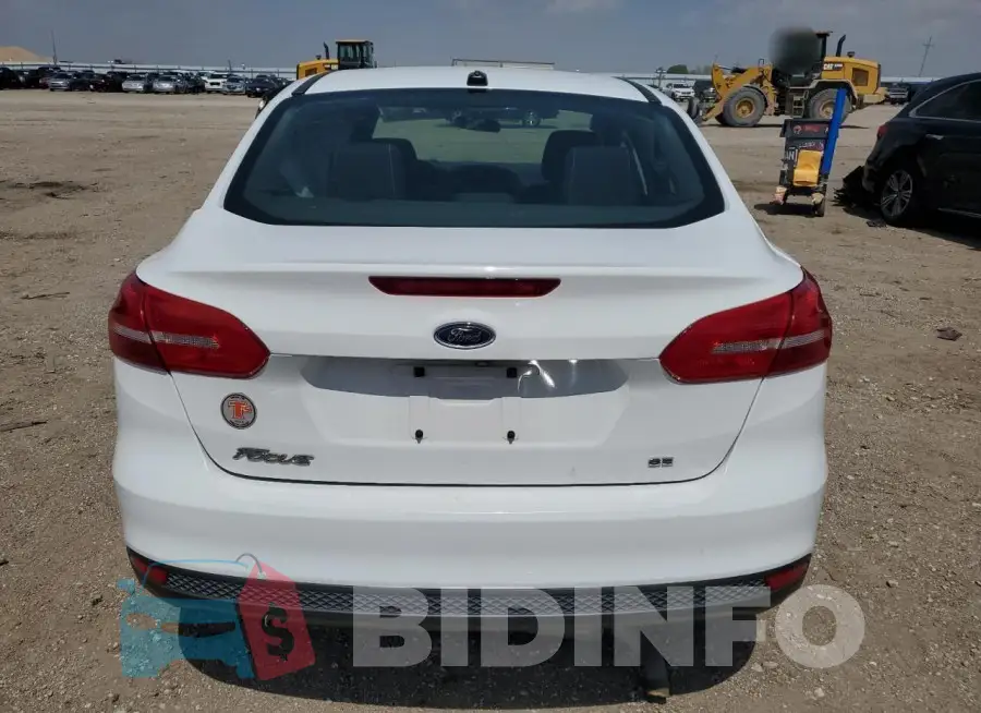 1FADP3F25JL272797 Photo# 6