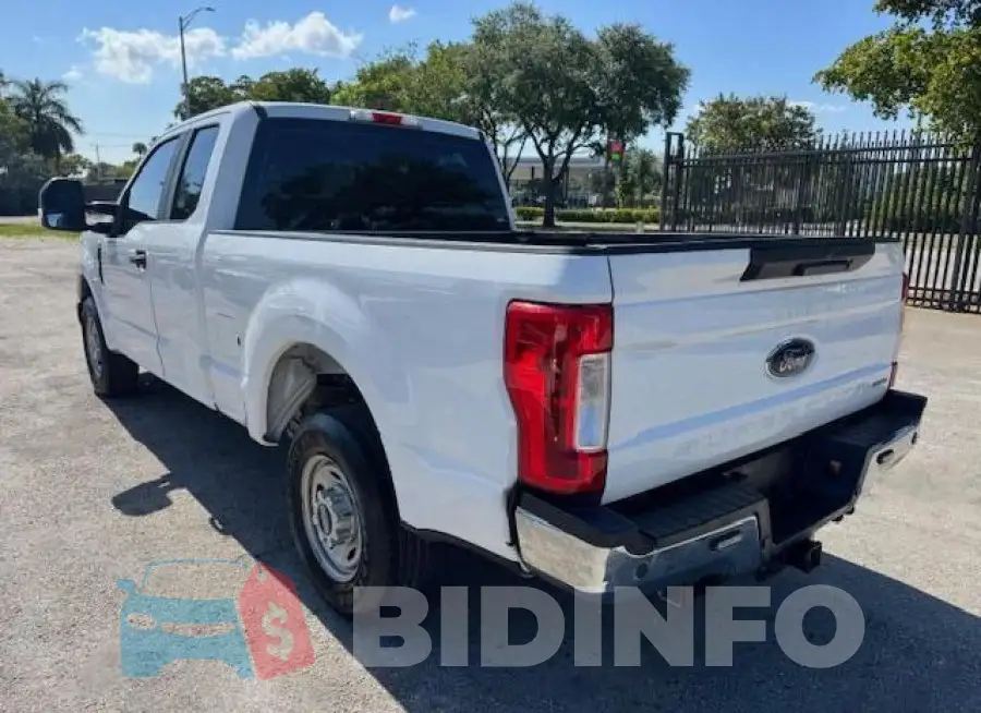 1FT7X2A6XKED16231 Photo# 2
