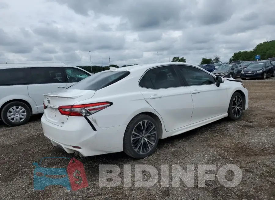 4T1B11HK7JU555518 Photo# 3