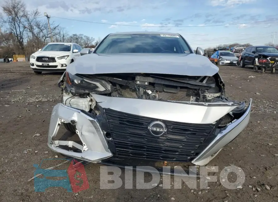 1N4BL4DV8PN363985 Photo# 5