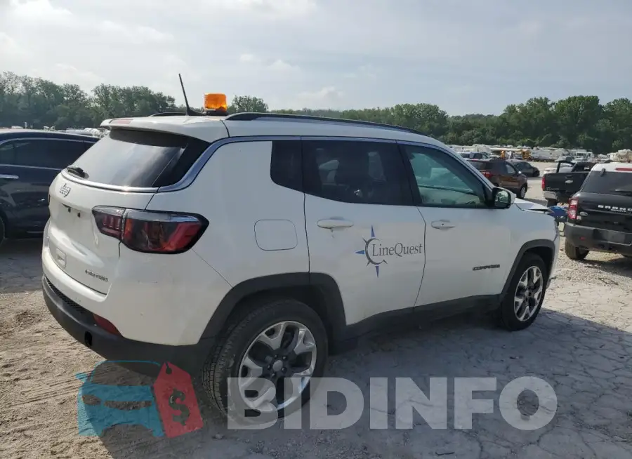 3C4NJDCB1LT125751 Photo# 3