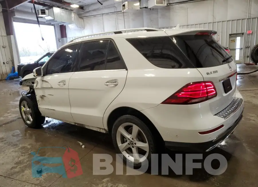 4JGDA5HB2JB113421 Photo# 2