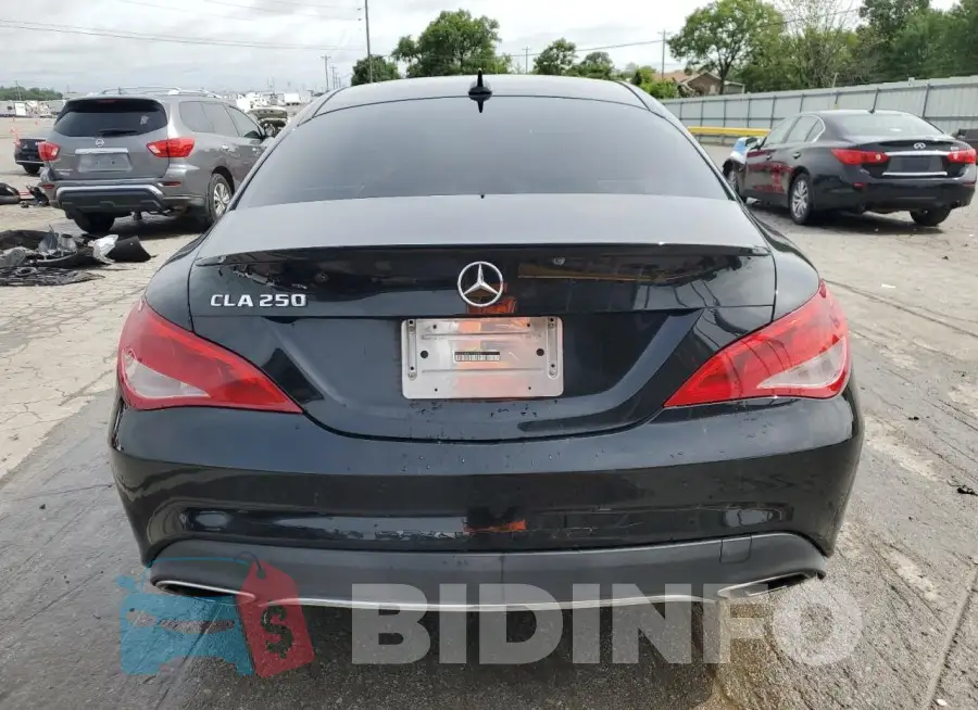 WDDSJ4EB1JN663031 Photo# 6