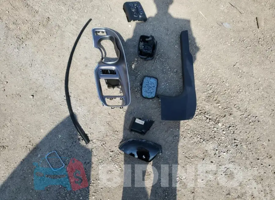 2C3CDXGJ6KH603126 Photo# 12
