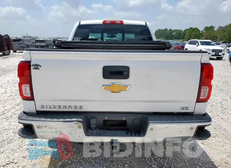 3GCPCSEC7JG509584 Photo# 6