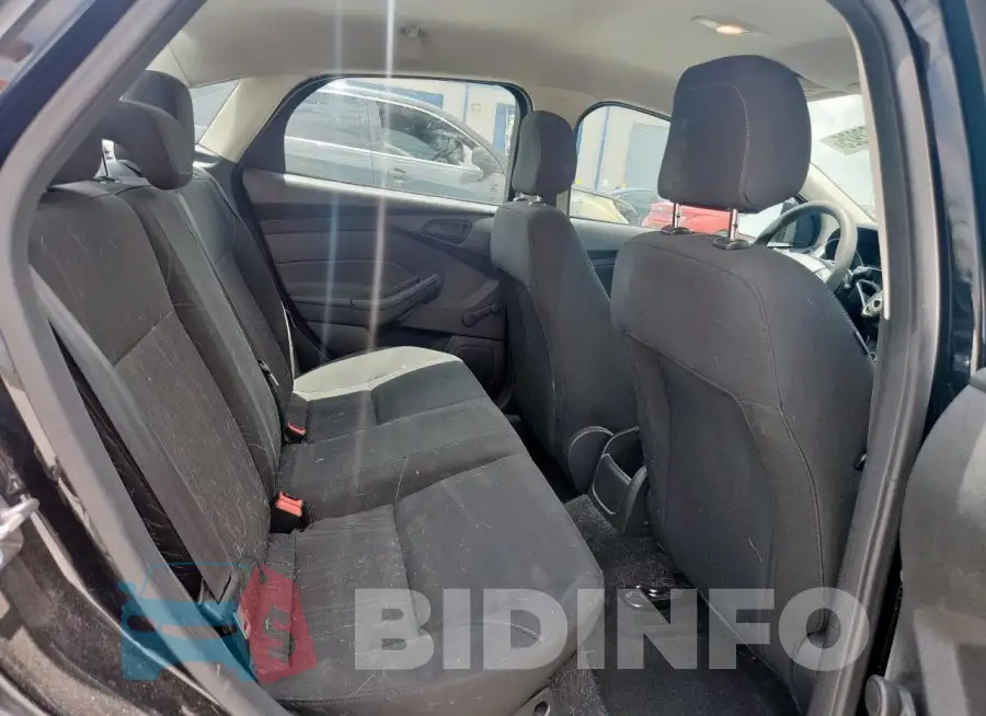 1FADP3E27GL252531 Photo# 10