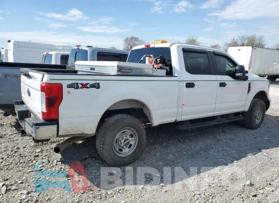 1FT7W2B61JEB98361 Photo# 3