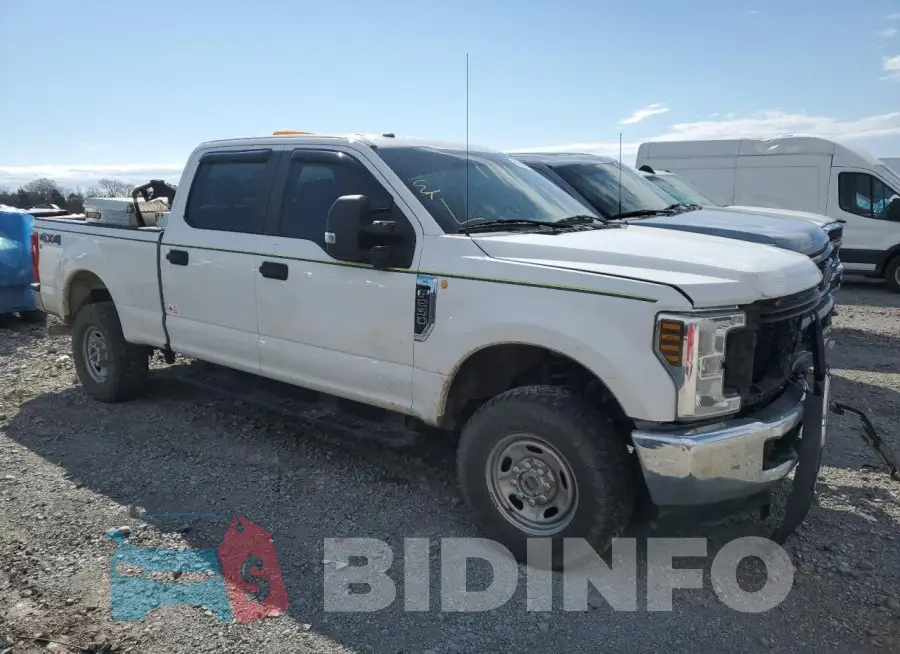 1FT7W2B61JEB98361 Photo# 4