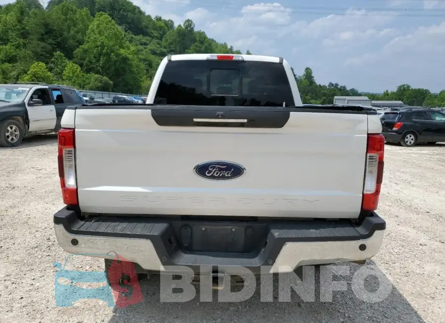 1FT7W2BT7JEB87984 Photo# 6