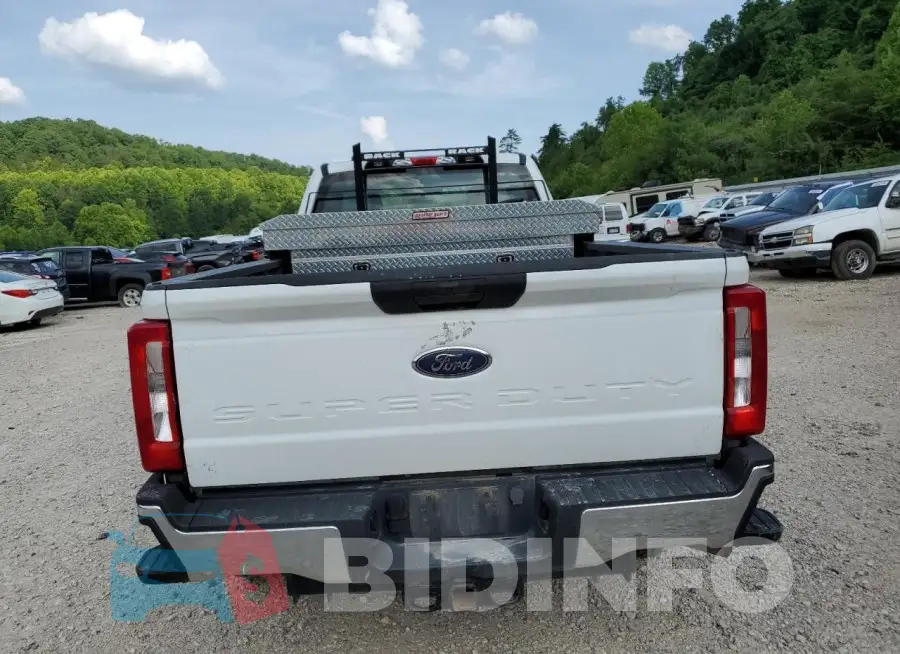 1FT7X2BA7PEC78466 Photo# 6