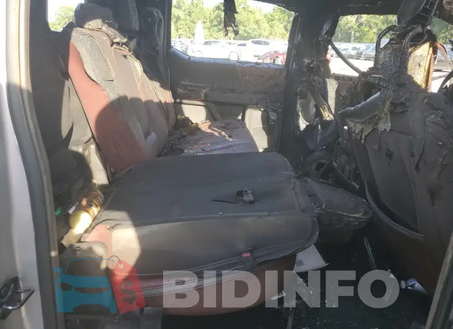 1FTFW1E11JFD73191 Photo# 10