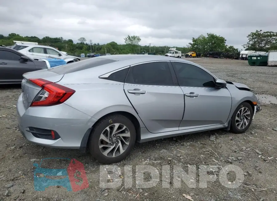 19XFC2F72GE235583 Photo# 3