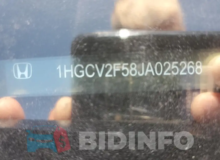 1HGCV2F58JA025268 Photo# 12
