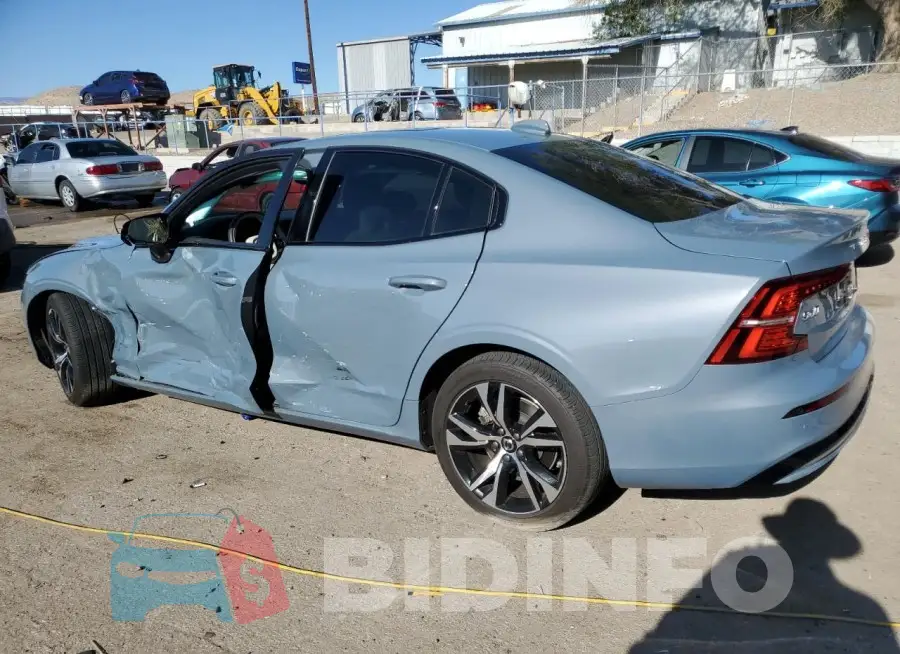 7JRL12TK0RG284724 Photo# 2
