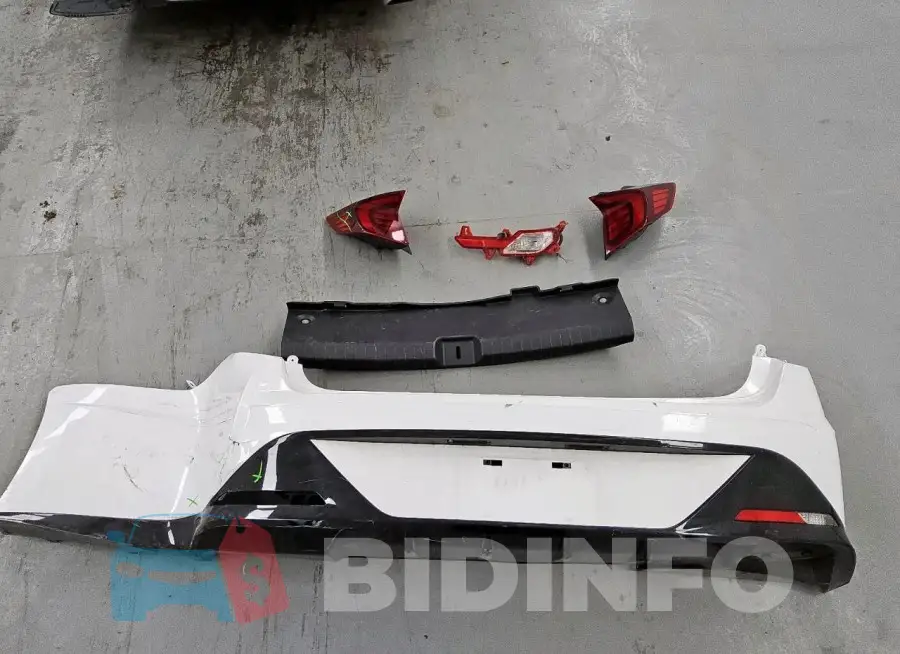 KMHL64JA9PA318600 Photo# 12