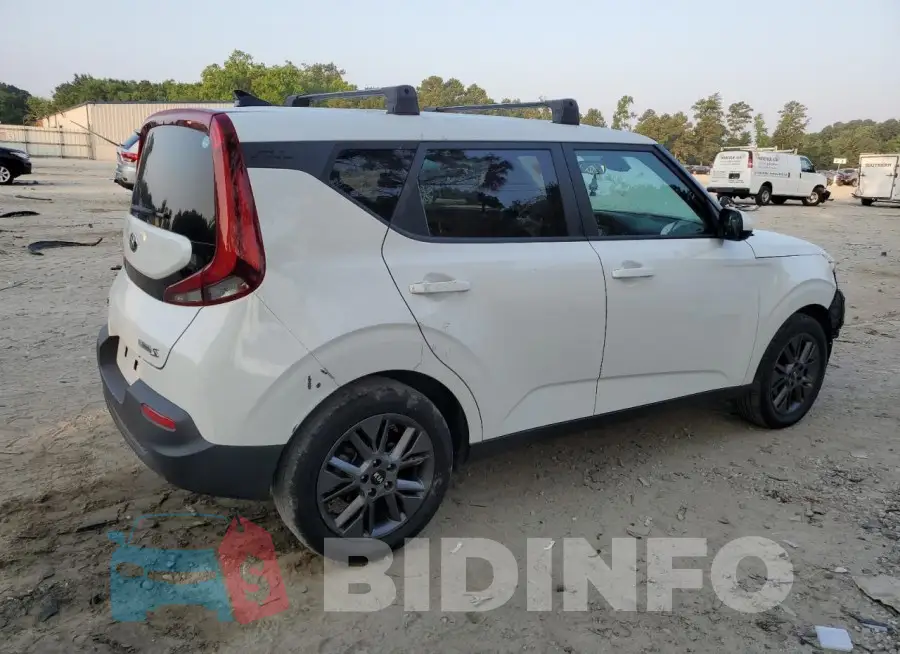 KNDJ23AU3M7146536 Photo# 3
