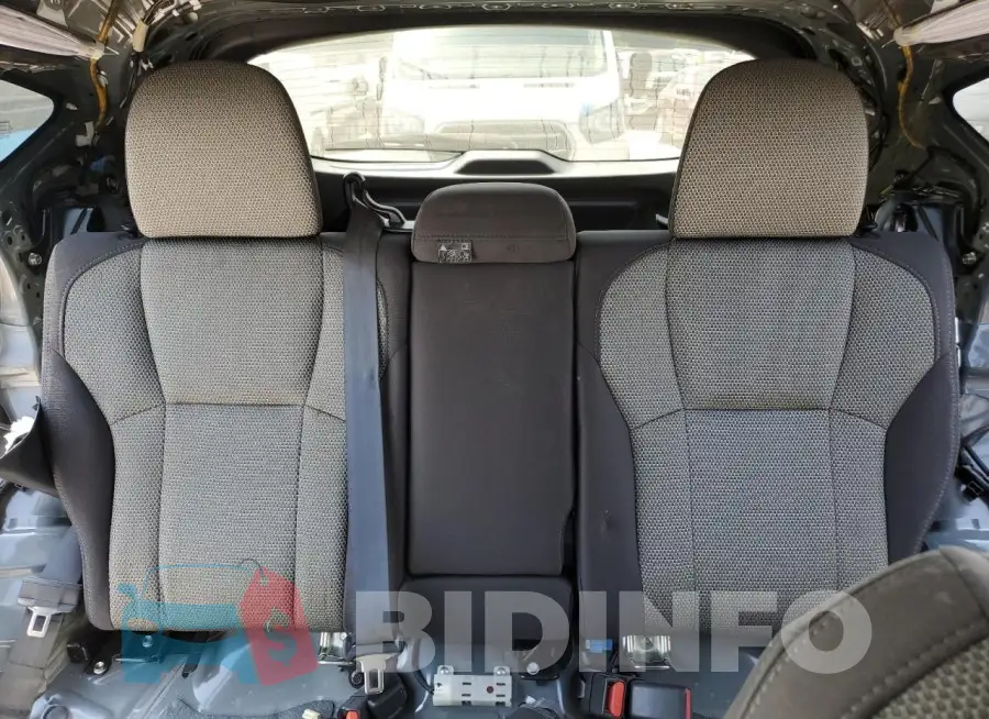 JF2GUADC5R8211322 Photo# 10