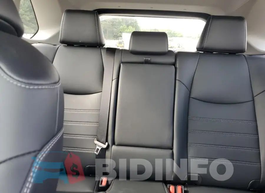 2T3A1RFV6MW142184 Photo# 10