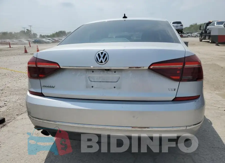 1VWDT7A38HC082917 Photo# 6