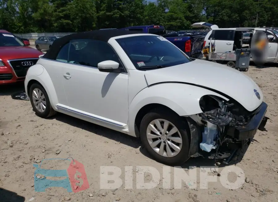 3VW5DAAT7JM514853 Photo# 4