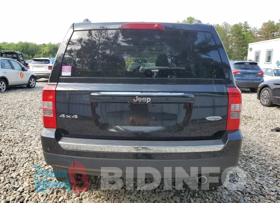 1C4NJRFB5HD181553 Photo# 6