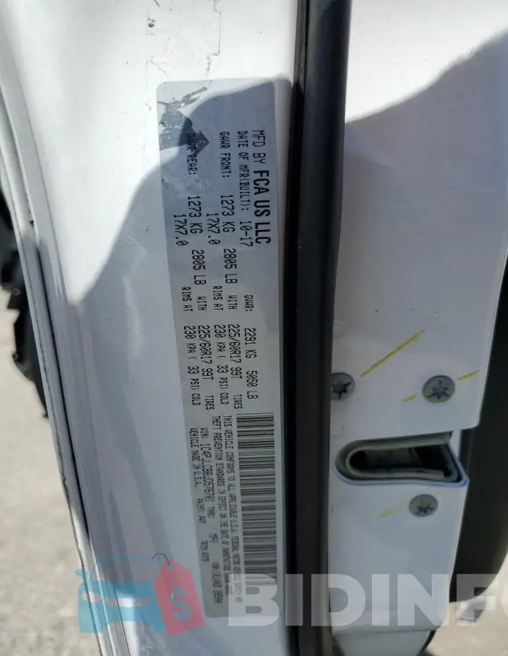 1C4PJLCB8JD576701 Photo# 13