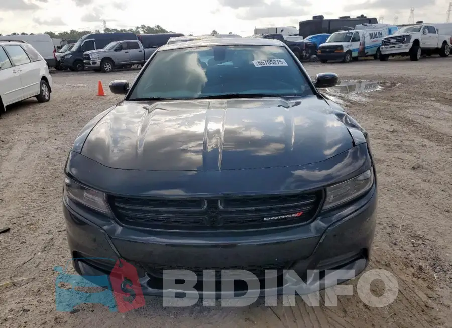 2C3CDXBG1PH698732 Photo# 5
