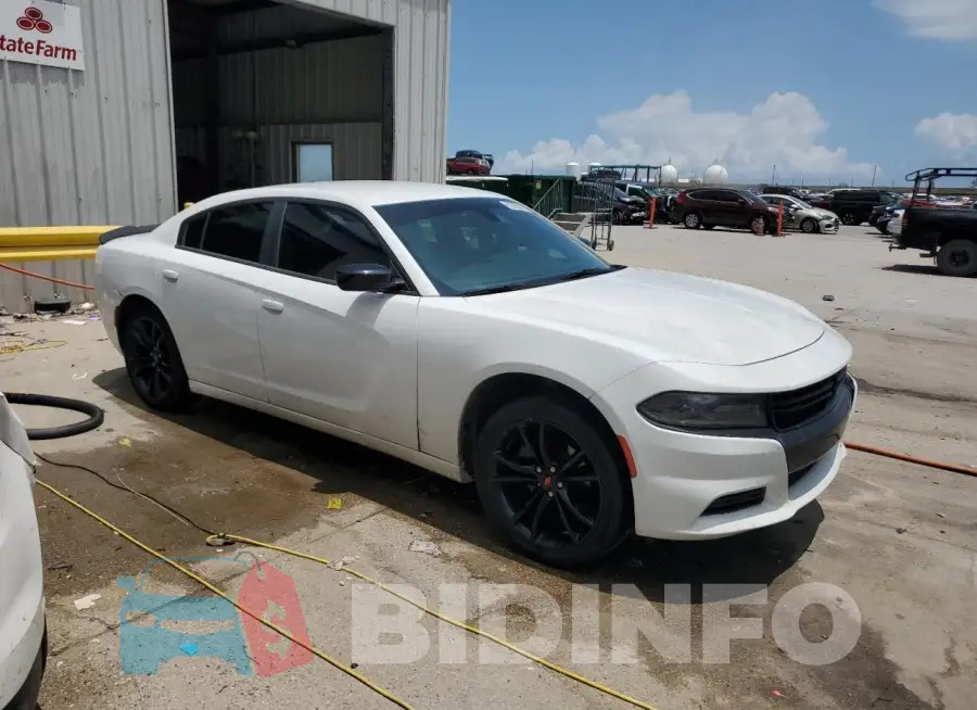 2C3CDXBG7JH186352 Photo# 4