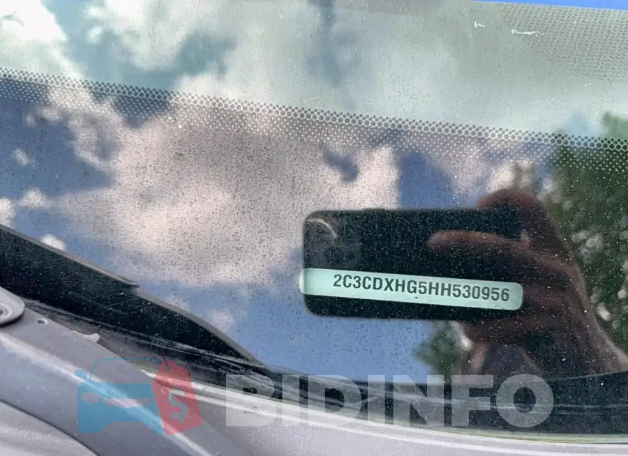 2C3CDXHG5HH530956 Photo# 13