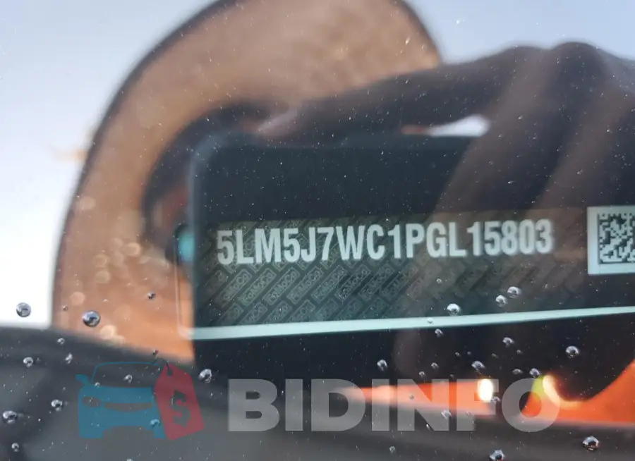 5LM5J7WC1PGL15803 Photo# 13