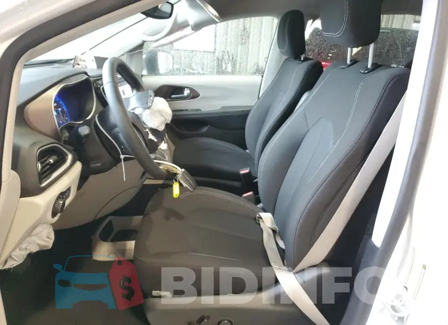 2C4RC1CG7RR150977 Photo# 7